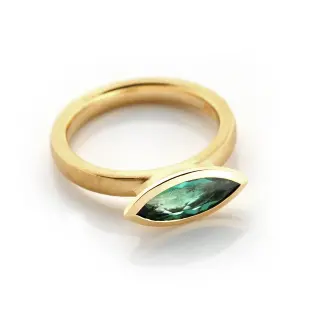 1645002 Ring 750 Gelbgold mit Turmalin Navette