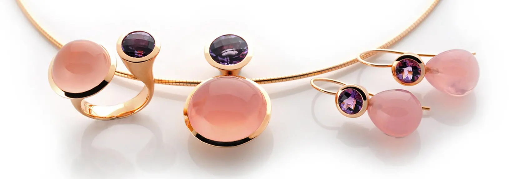 1553003-3406001-4377003-4342002a
Schmuckset 750 Rotgold, rosa Quartz und Amethyst