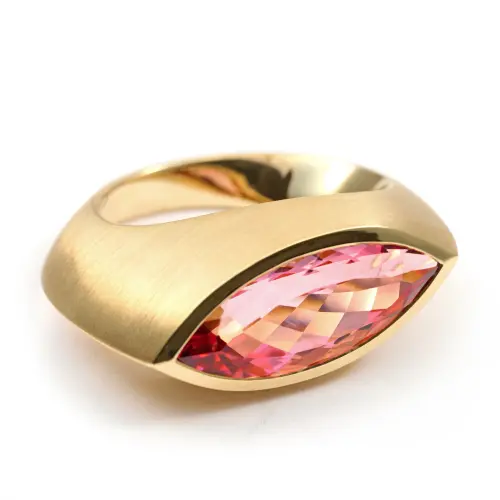 1718000 Ring 750 Gelbgold mit Turmalin Navette