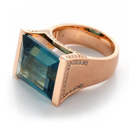 1629000 Ring 750 Rotgold mit Turmalin und lightbrown Brillanten